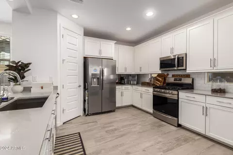 2659 S Barks Canyon Trl, Apache Junction, AZ 85119 photo 16