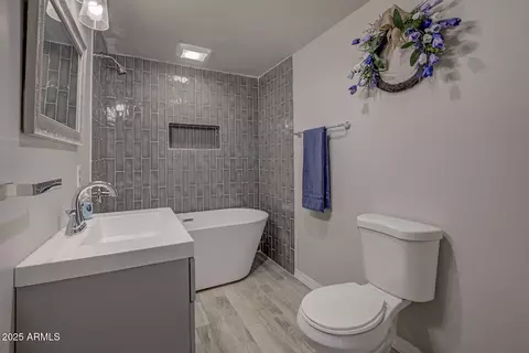 Bath - 3276 N Juniper Trl, Pine, AZ 85544 photo 1 of 2