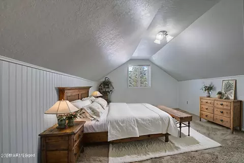 Bedroom - 3276 N Juniper Trl, Pine, AZ 85544 photo 4 of 4