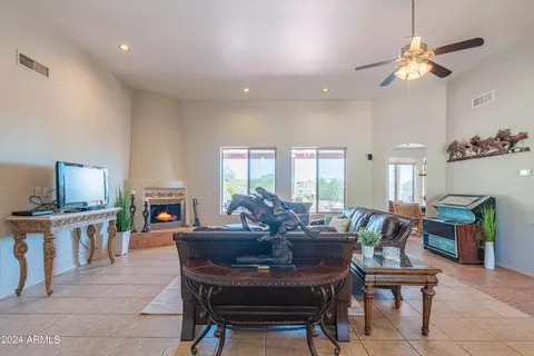 39009 N 9th St, Phoenix, AZ 85086 photo 8