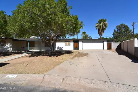 7752 E Akron St, Mesa, AZ 85207 photo 4
