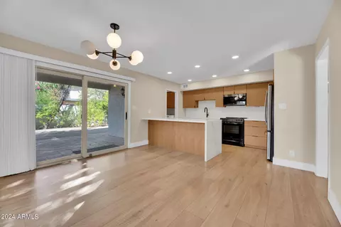 1202 E Palo Verde Dr, Phoenix, AZ 85014 photo 10