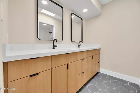 1202 E Palo Verde Dr, Phoenix, AZ 85014 photo 14