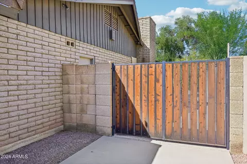 24 E Concorda Dr, Tempe, AZ 85282 photo 26