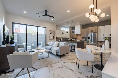 377 E Windsor Ave #23, Phoenix, AZ 85004 photo 3