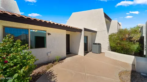 2022 E Solana Dr, Tempe, AZ 85281