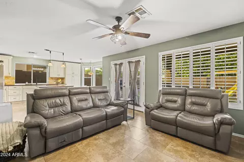 406 E Glenhaven Dr, Phoenix, AZ 85048 photo 9