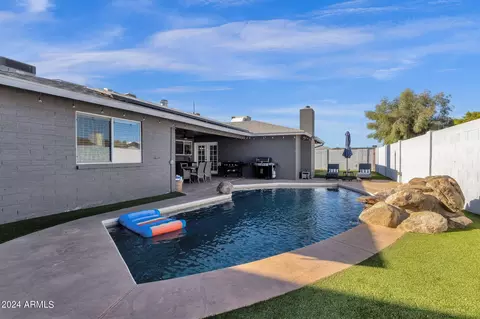 750 N Chippewa Pl, Chandler, AZ 85224
