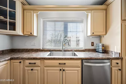 5810 N 8th Pl, Phoenix, AZ 85014 photo 15