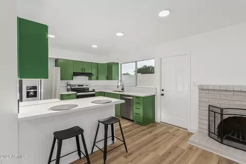 2209 W Osage Ave, Mesa, AZ 85202