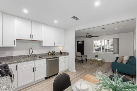 2054 E Lemon St, Tempe, AZ 85281 photo 16