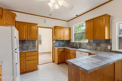 305 15th Ter, Bisbee, AZ 85603 photo 17