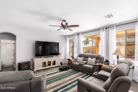 267 E Phelps St, Gilbert, AZ 85295 photo 12