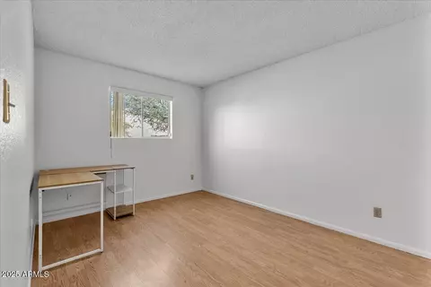 2106 E Greenway Dr, Tempe, AZ 85282 photo 17