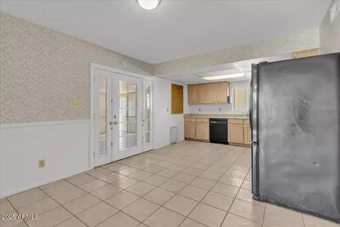 2106 E Greenway Dr, Tempe, AZ 85282 photo 9