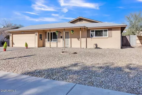 2106 E Greenway Dr, Tempe, AZ 85282 photo 2