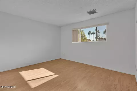 2106 E Greenway Dr, Tempe, AZ 85282 photo 12