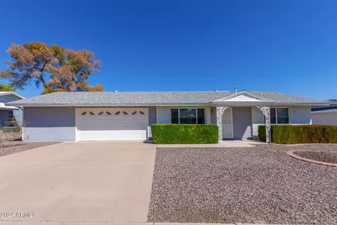 10008 W Cumberland Dr, Sun City, AZ 85351