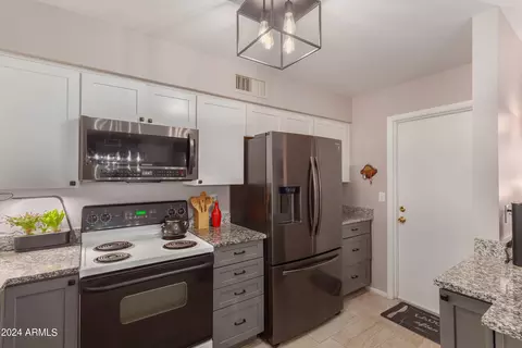 7925 E Flossmoor Ave, Mesa, AZ 85208 photo 11