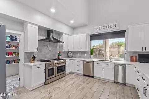 Kitchen - 1755 E Cullumber Ct, Gilbert, AZ 85234 photo 1 of 6