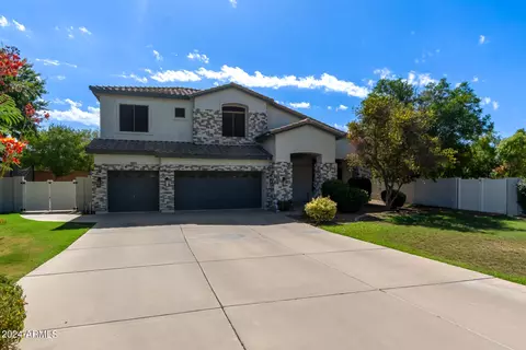 Exterior - 1755 E Cullumber Ct, Gilbert, AZ 85234 photo 14 of 17