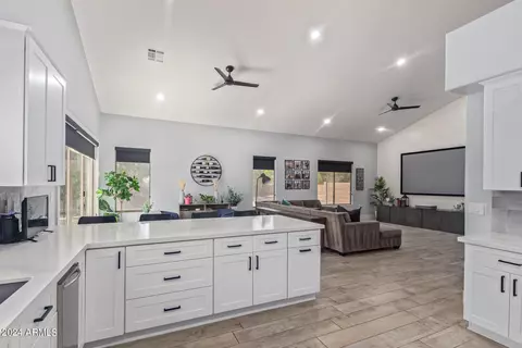 Entry Way - 1755 E Cullumber Ct, Gilbert, AZ 85234 photo 3 of 6