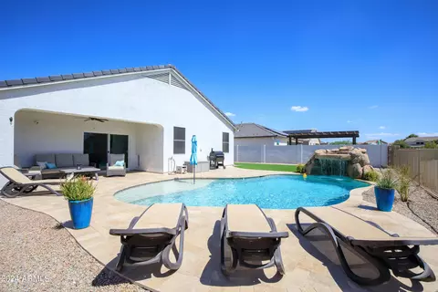 9447 E Alfalfa Dr, Florence, AZ 85132