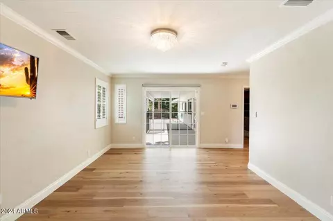 201 E Keim Dr, Phoenix, AZ 85012 photo 13