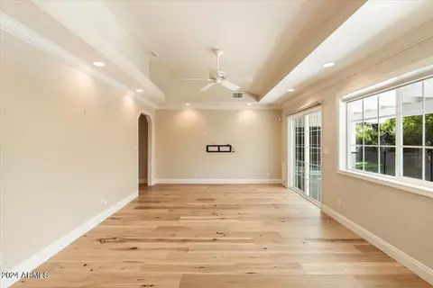 201 E Keim Dr, Phoenix, AZ 85012 photo 5