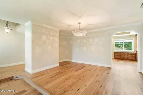 201 E Keim Dr, Phoenix, AZ 85012 photo 11