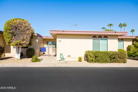 13702 N 98th Ave #D, Sun City, AZ 85351