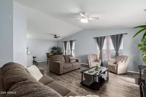2945 E Sequoia Dr, Phoenix, AZ 85050 photo 10