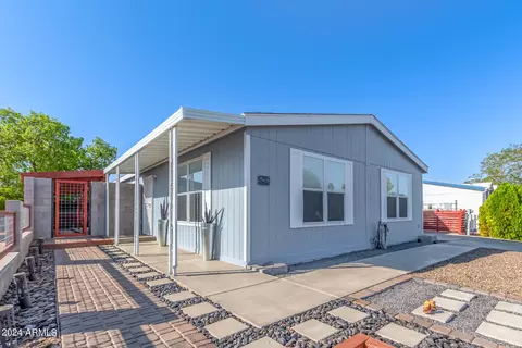 2945 E Sequoia Dr, Phoenix, AZ 85050 photo 8
