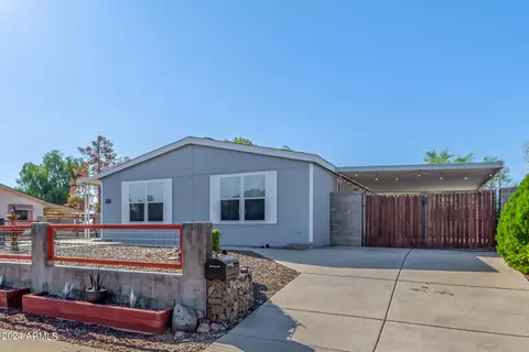 2945 E Sequoia Dr, Phoenix, AZ 85050 photo 4