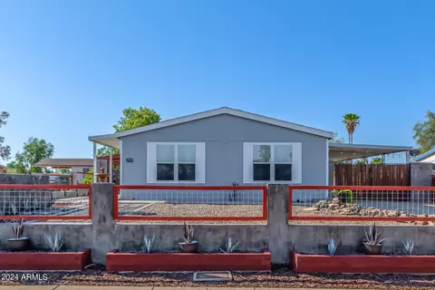 2945 E Sequoia Dr, Phoenix, AZ 85050 photo 2