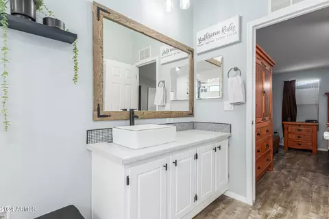 2945 E Sequoia Dr, Phoenix, AZ 85050 photo 26