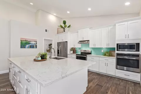 Kitchen - 2026 E Laurel Cir, Mesa, AZ 85213 photo 2 of 4