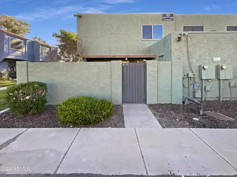 14007 N 53rd Dr, Glendale, AZ 85306