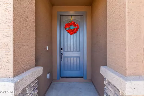 2933 E Monsoon Dr, San Tan Valley, AZ 85143
