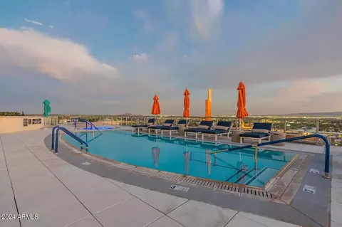 Exterior - 2211 E Camelback Rd #505, Phoenix, AZ 85016 photo 5 of 8