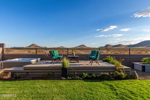 Exterior - 315 E Balao Dr, Phoenix, AZ 85085 photo 4 of 31