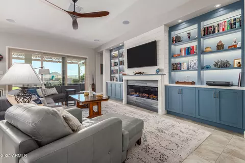 Living - 315 E Balao Dr, Phoenix, AZ 85085 photo 2 of 4