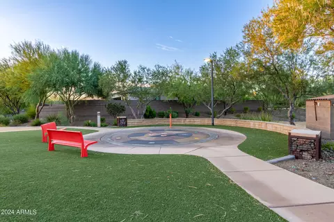 View/Area - 315 E Balao Dr, Phoenix, AZ 85085 photo 12 of 17