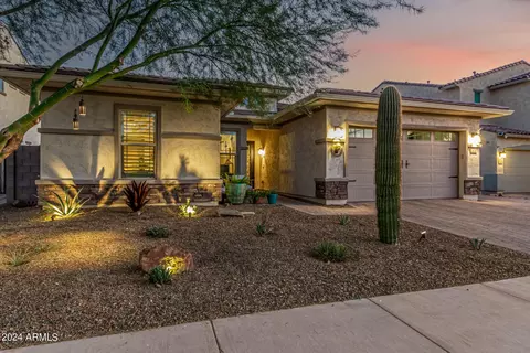 Exterior - 315 E Balao Dr, Phoenix, AZ 85085 photo 2 of 31