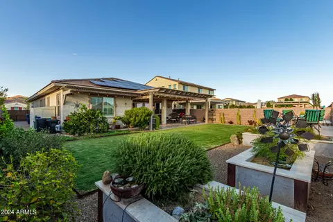 Exterior - 315 E Balao Dr, Phoenix, AZ 85085 photo 15 of 31