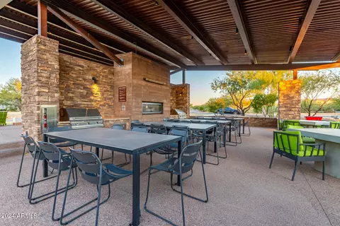 View/Area - 315 E Balao Dr, Phoenix, AZ 85085 photo 7 of 17