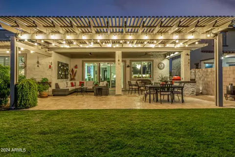 Exterior - 315 E Balao Dr, Phoenix, AZ 85085 photo 18 of 31
