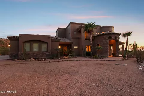 Exterior - 8733 E Russell St, Mesa, AZ 85207 photo 22 of 37