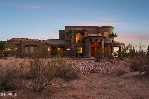 Exterior - 8733 E Russell St, Mesa, AZ 85207 photo 19 of 37
