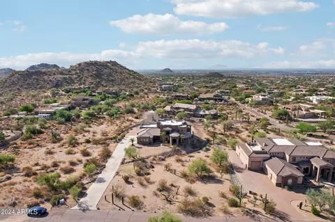 View/Area - 8733 E Russell St, Mesa, AZ 85207 photo 2 of 6